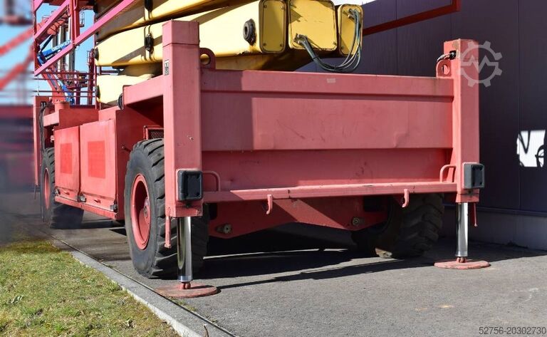 Scherenhebebühne JLG 260-25