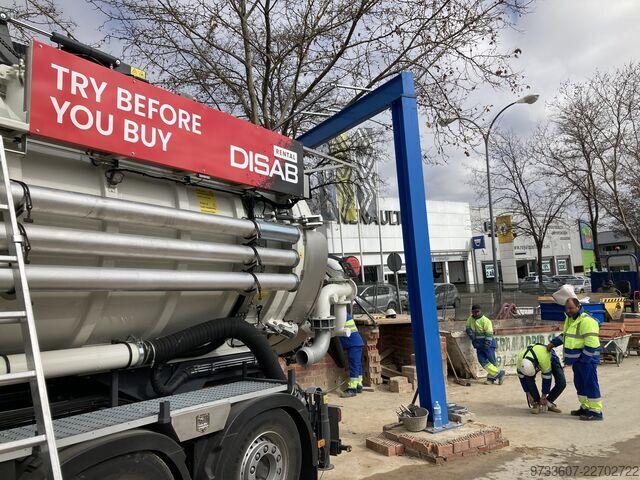 Vacuum truck DISAB Centurion P20
