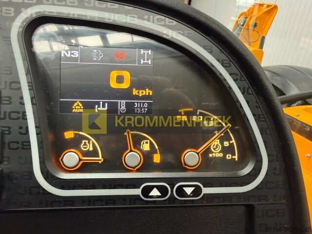 Телескопический погрузчик JCB 540V-180