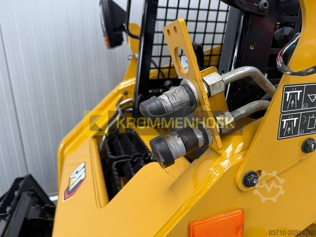 Chargeuse sur pneus Caterpillar 216 B3