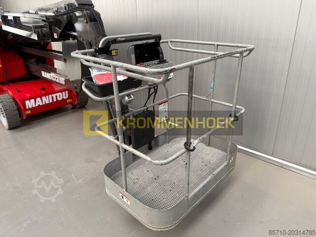 Teleskopiskā darba platforma Manitou 150 AETJ Compact