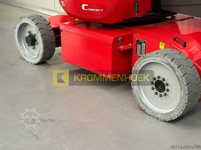 Teleskopiskā darba platforma Manitou 150 AETJ Compact