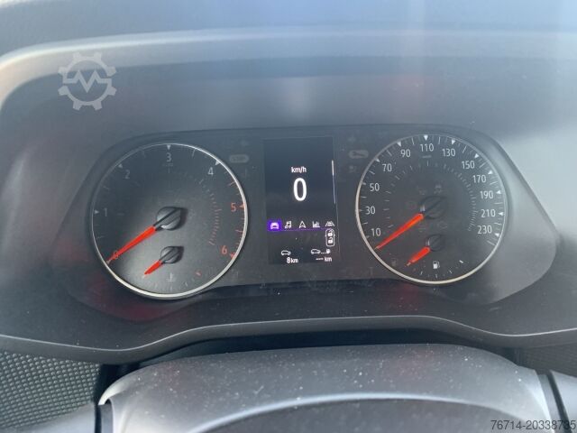 Umpikorja-auto Renault Trafic L2H1 3,1t BLUE dCi 170 EDC KOMFORT KLIMA