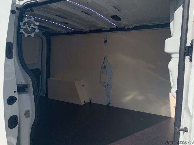 Umpikorja-auto Renault Trafic L2H1 3,1t BLUE dCi 170 EDC KOMFORT KLIMA