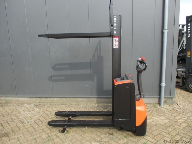 High lifting pallet truck BT SWE 080L