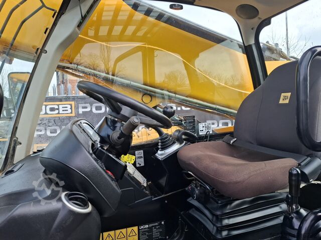 Teleszkópos rakodó JCB 540-140 HI-VIZ