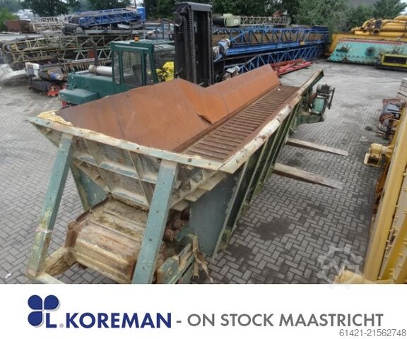 Jekleni ploščni transporter z lijakom ABM / Bergeaud  Steel Apron Conveyor with Hopper ABM / Bergeaud