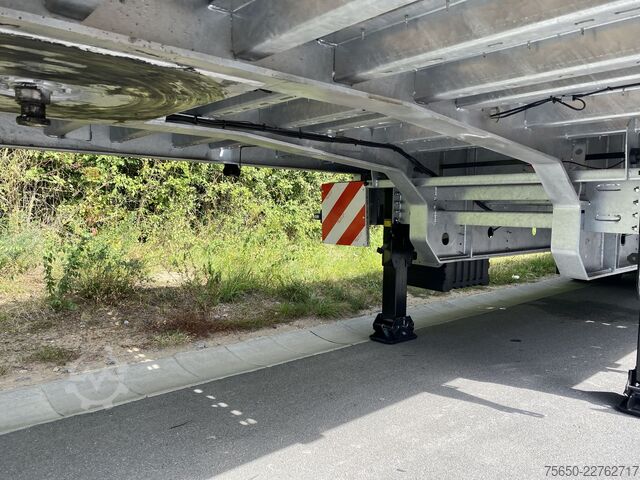Semirremolque de plataforma baja Möslein ST 3-Plato 9,4  3 Achs Satteltieflader Plato 45 t GGfür Fertigteile, Baumaschinen oder Container