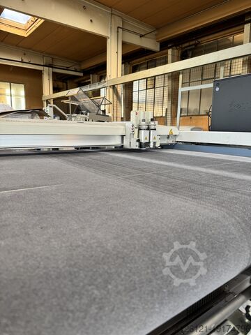 Schneideplotter Zünd M-800