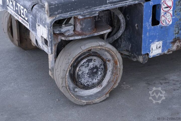 Saksinostin Aichi SV 06