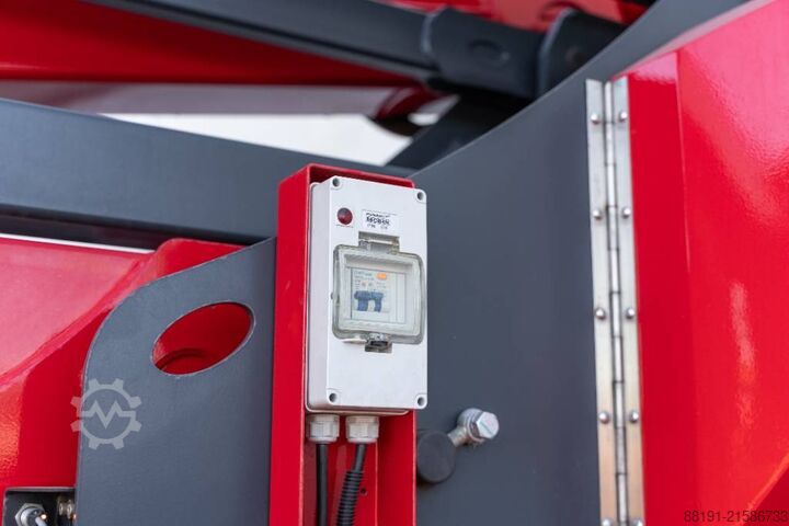 Nivelletty teleskooppinen työtaso Magni HAB 16 RT