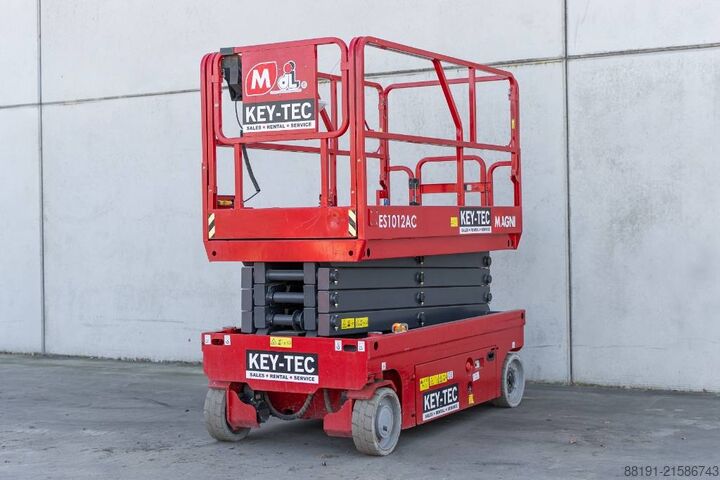 Saksinostin Magni ES 1012 AC