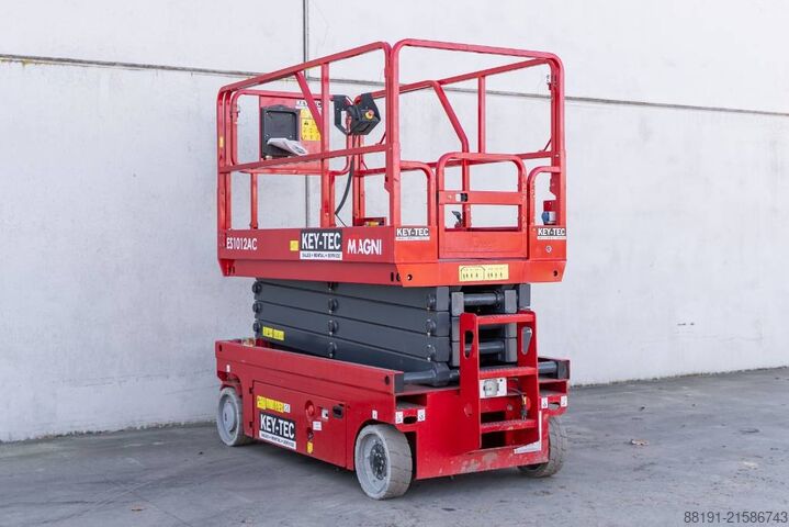 Saksinostin Magni ES 1012 AC