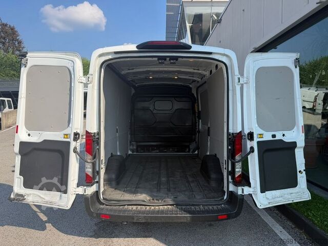 Hög tak skåpbil Ford Transit Furgone L2 H2