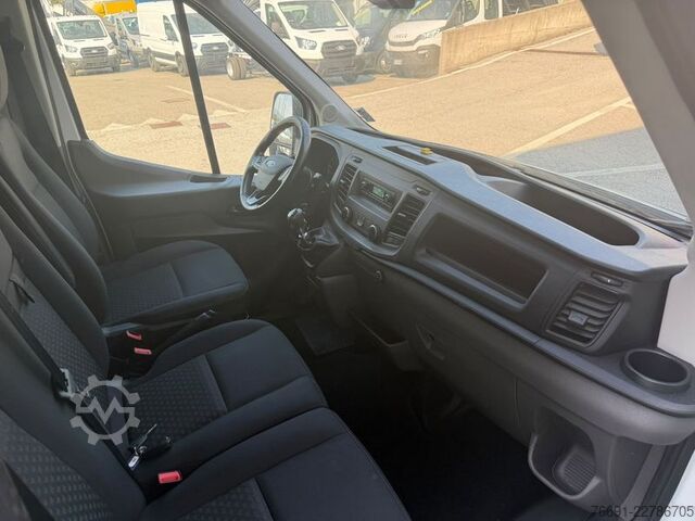 Hög tak skåpbil Ford Transit Furgone L2 H2