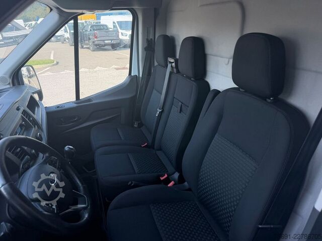 Hög tak skåpbil Ford Transit Furgone L2 H2