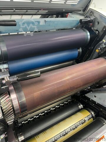 Imprenta offset KBA GENIUS 52 UV