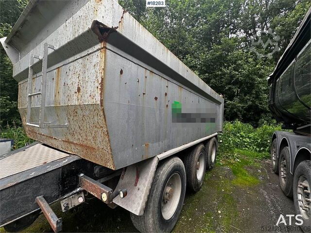 Kipper  Nor-Slep 3 axle triple trailer.