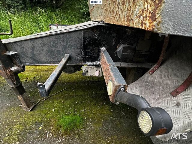 Kipper  Nor-Slep 3 axle triple trailer.