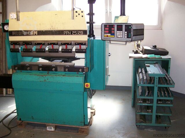 নির্মাণ যন্ত্র CNC Promecam PPH 25.12 B