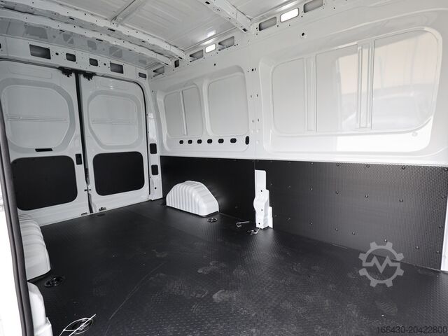 Kleinbus Maxus DELIVER 9