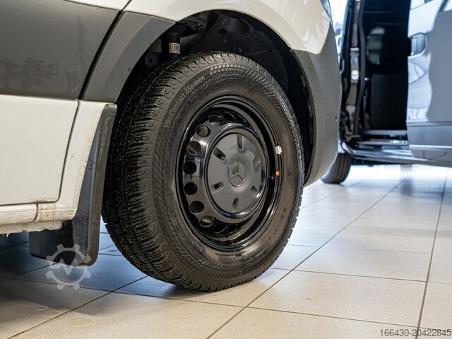 Xe van thùng kín Mercedes-Benz Sprinter 315 CDI Kasten L2H2 AHK Stdhz. Navi