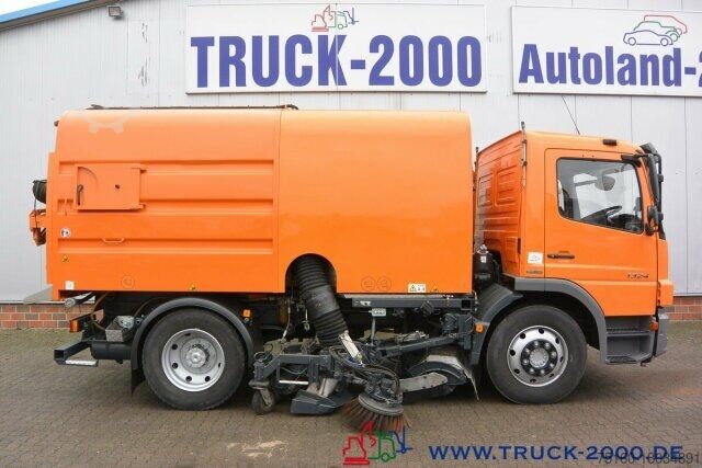 Măturător rutier Mercedes-Benz Atego 1324 HSW Explorer 6 Hecksauger Vorsprühen