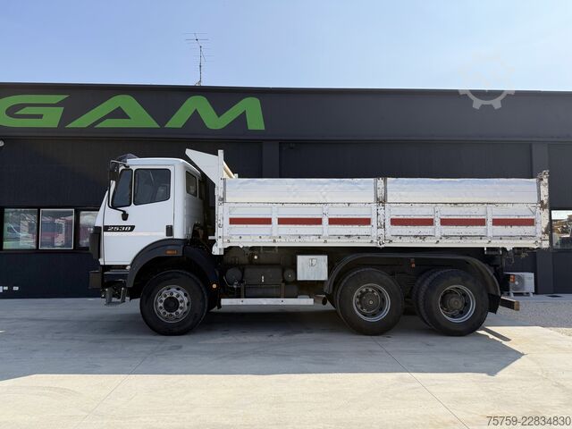 Camión volquete Mercedes-Benz SK 2538K 6x4 Kipper 14cbm Manualgetriebe