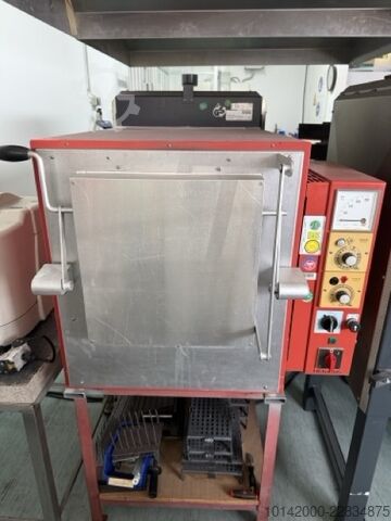 Cuptor cu rafturi Heraeus UT 6120