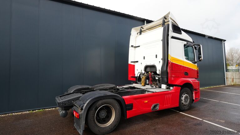 Venjulegur SZM Mercedes-Benz Actros 1942 tractor unit
