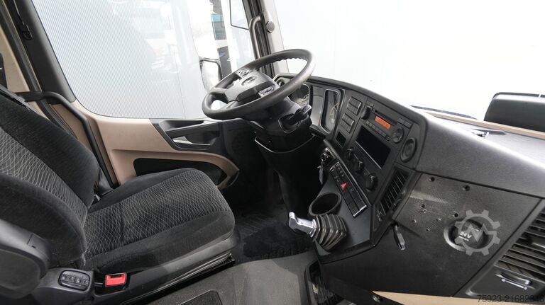 Venjulegur SZM Mercedes-Benz Actros 1942 tractor unit