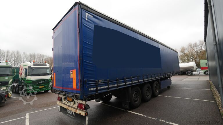 Schiebeplanen Schmitz 3 AXLE CURTAINSIDE TRAILER