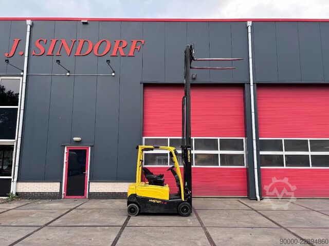 Carretilla elevadora Hyster J2.0 XN LWB 2000 kg triplo/sideshift/ spreader