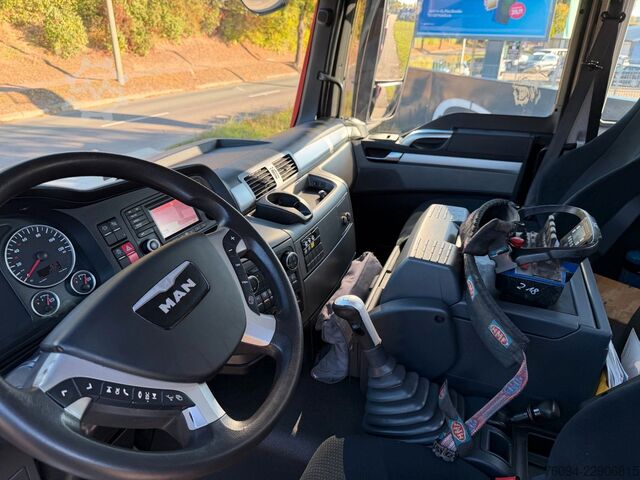 Dreiseitenkipper LKW MAN TGS 28.440 6x4-4 ALLRAD KRAN 16m KIPPER
