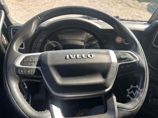 Njësi standarde të tërheqjes Iveco AS 440ST/P 490