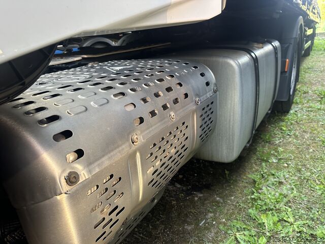 Njësi standarde të tërheqjes Iveco AS 440ST/P 490