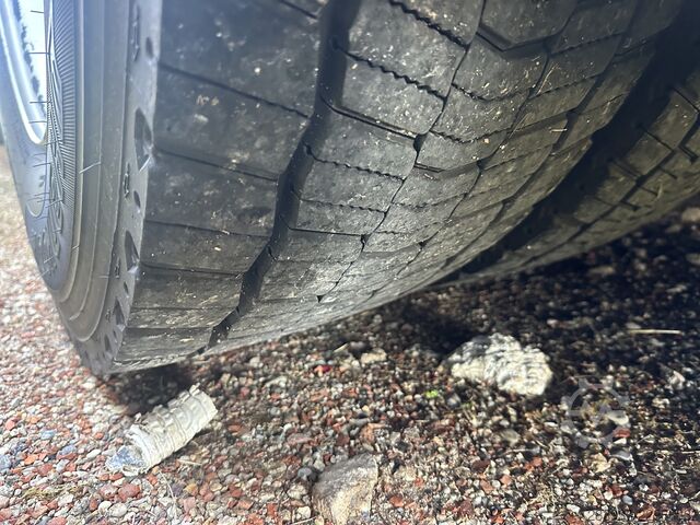 Njësi standarde të tërheqjes Iveco AS 440ST/P 490