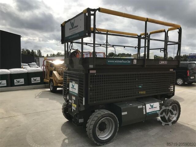 Elevador de tesoura JLG M3369 (4331)