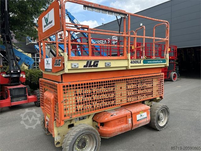 Elevador de tesoura JLG 4069 LE (3524)