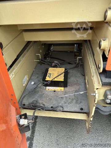 Elevador de tesoura JLG 4069 LE (3614)