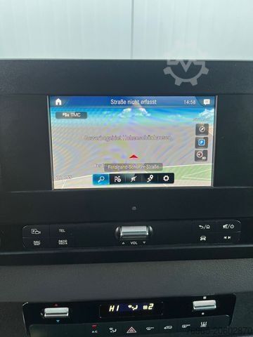 Dubă cu acoperiș înalt MERCEDES-BENZ Sprinter 319 LANG V6 3,0 7G KLIMA 360° LED AHK