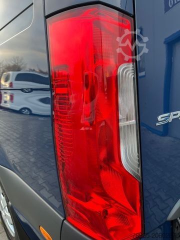 Dubă cu acoperiș înalt MERCEDES-BENZ Sprinter 319 LANG V6 3,0 7G KLIMA 360° LED AHK