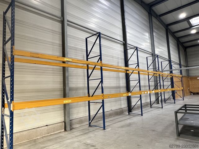 Heavy-duty shelf  