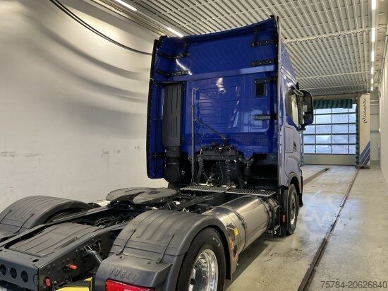 Štandardný ťahač IVECO S-WAY 460 LNG    ALU-FELGEN, LED, MIETKAUF MöGLICH