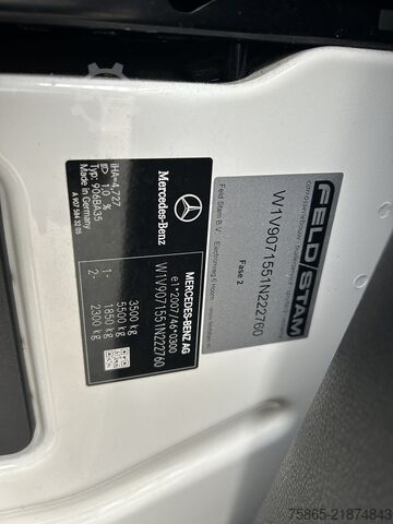 Valiză Mercedes-Benz Sprinter 517 1.9 CDI Euro 6 E / 143 dkm / Box /...