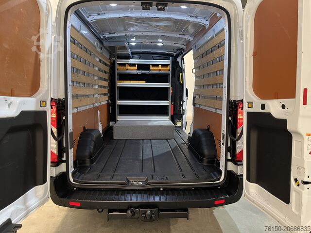 Skriňová dodávka Ford Transit 330 2.0 TDCI L3H2 130 PK Trend MHEV / S...