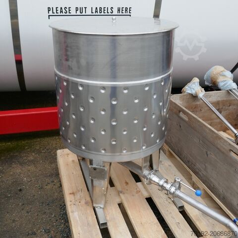 221 literes fűthető/hűthető V4A tartály B0074