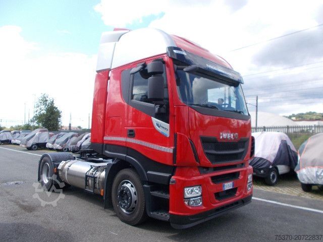 Standard tractor unit IVECO STRALIS AS440S46T/P LNG