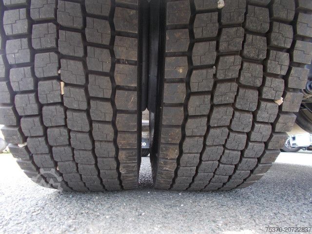 Standard tractor unit IVECO STRALIS AS440S46T/P LNG