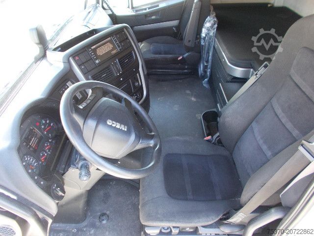 Standard tractor unit IVECO STRALIS AS440S46T/P LNG